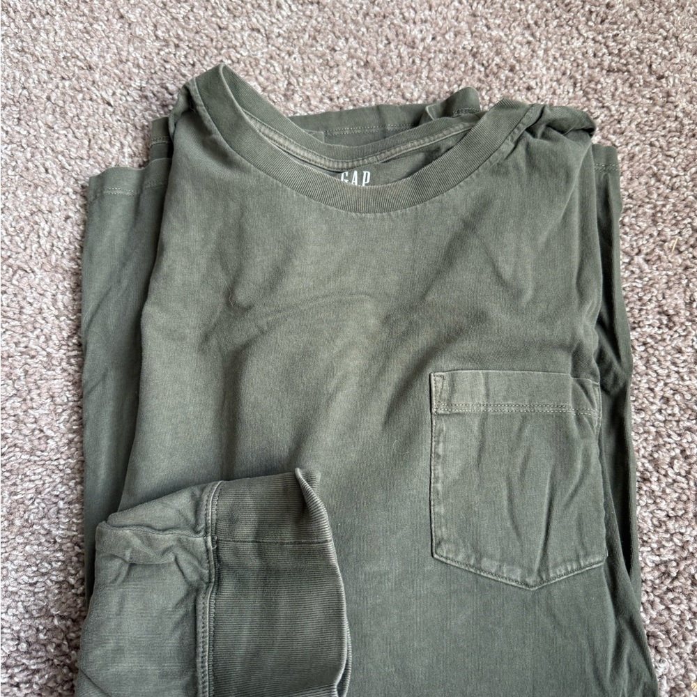 GAP Olive Crew Neck Shirt -long sleeve